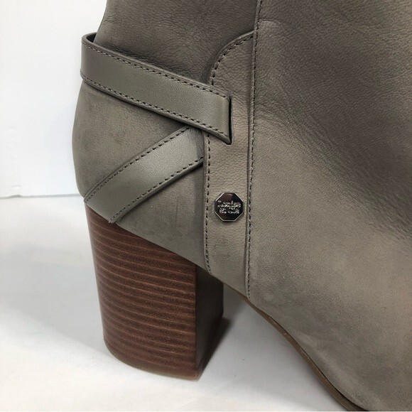 Louise et Cie Gravel Color Suede Leather Ankle Booties Stacked Heel Size 9 - Picture 2 of 13